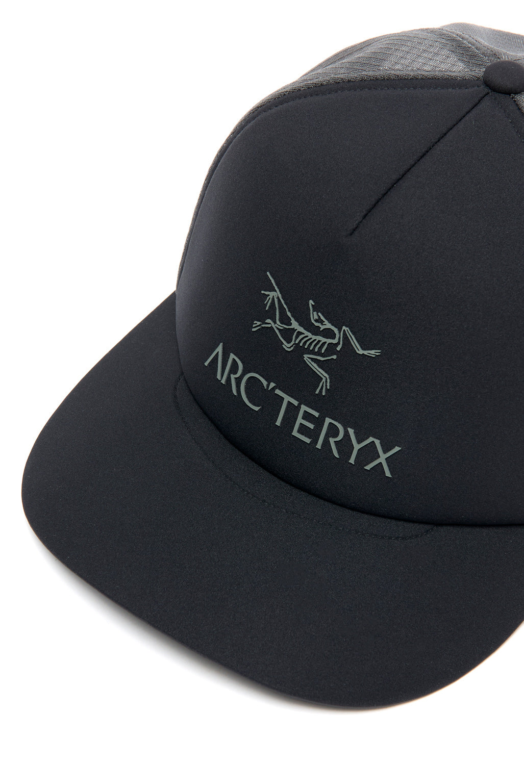 Arc'teryx Bird Word Trucker Curved Cap - Black / Graphite