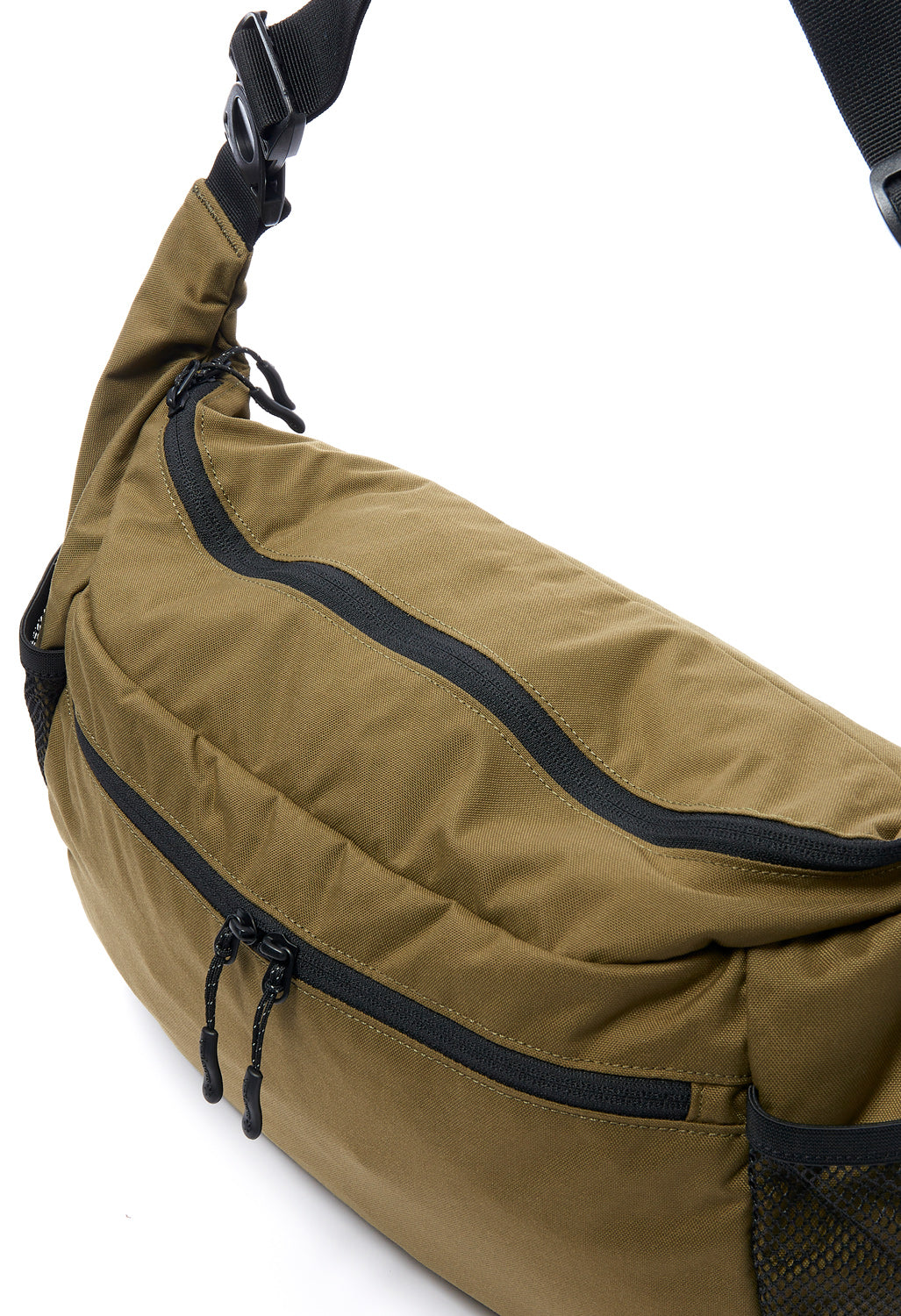 Everyday Middle Nylon Shoulder Bag in Black - Snow Peak
