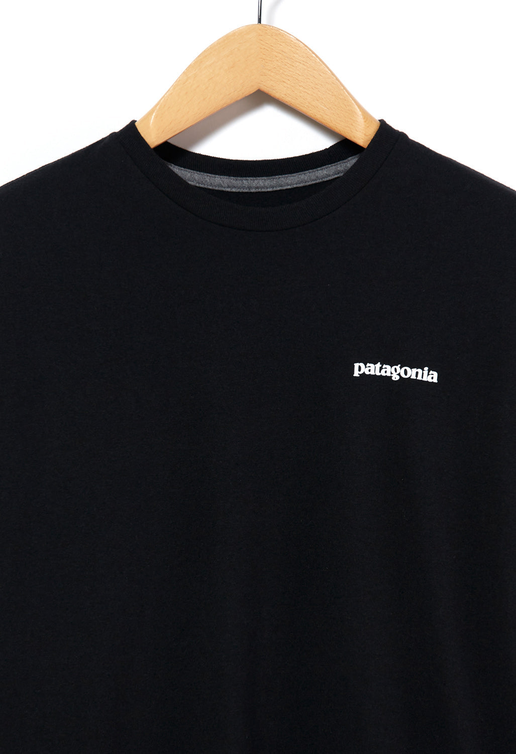 black long sleeve patagonia shirt